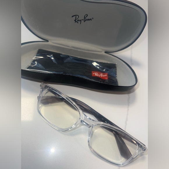 Ray-Ban Other - Like new Frame eyeglasses Ray-Ban RB7047